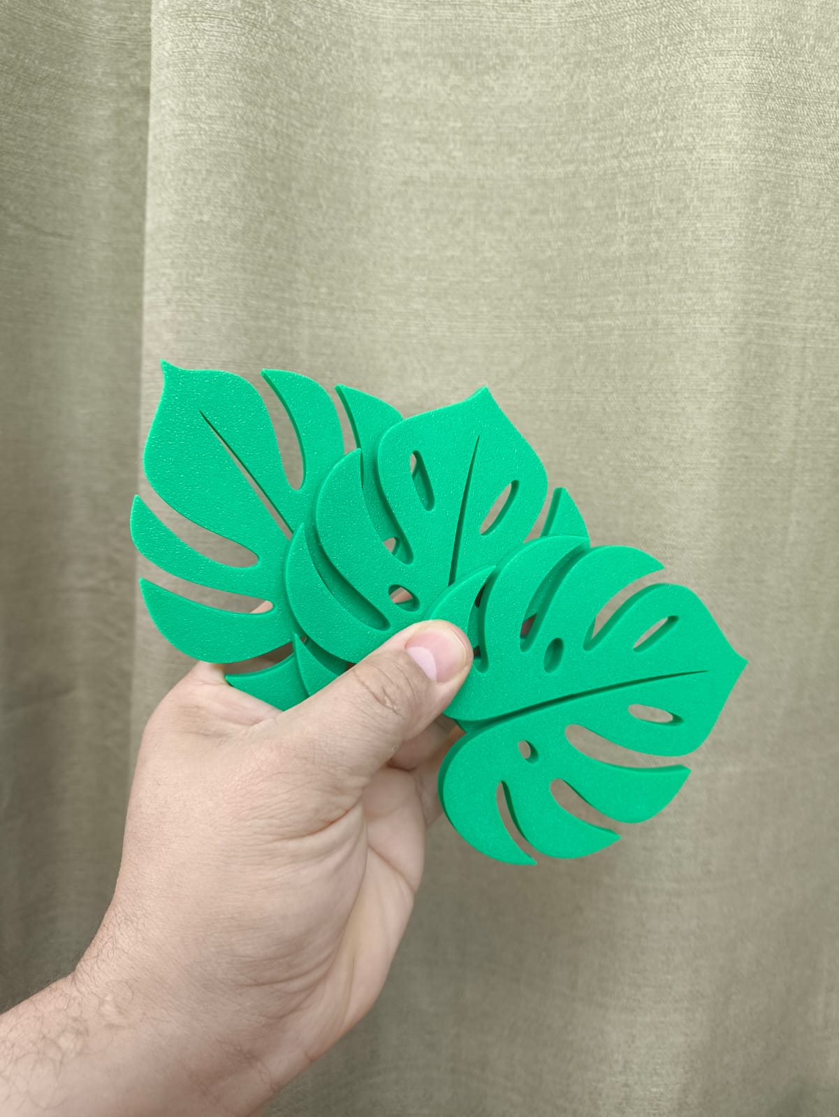 Monstera Porta-Copo — Verde